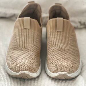 Tommy Bahama Lightweight Beige Slip-On Shoes